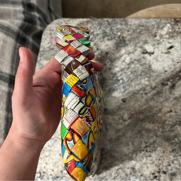 Multicolor Recycled Candy Gum Wrapper Zig Zag Pattern Zipper Purse Bag Zipper - Picture 2 of 6